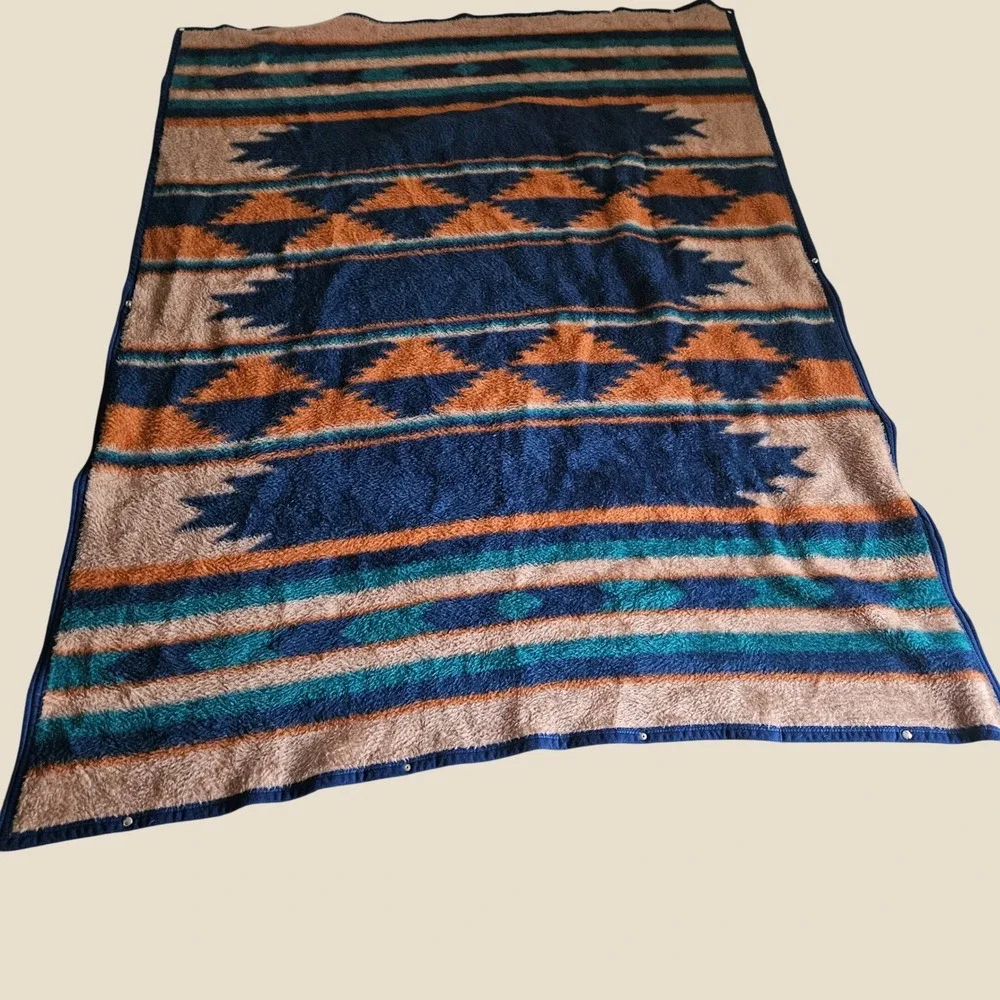 Vintage Biederlack Wearable Blanket Zipper Snap Southwestern Aztec Blue Orange